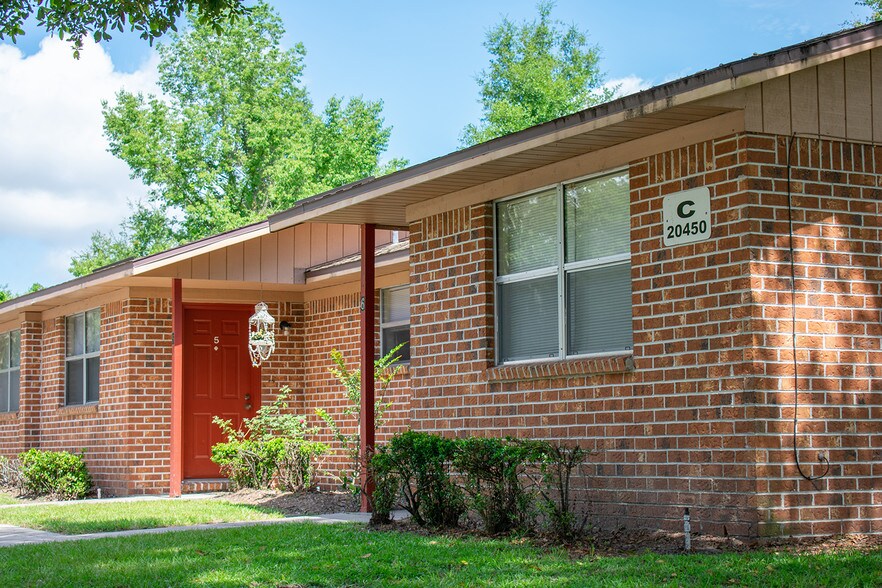 Primary Photo Of 20420 NW 243rd Dr, High Springs Apartments For Sale