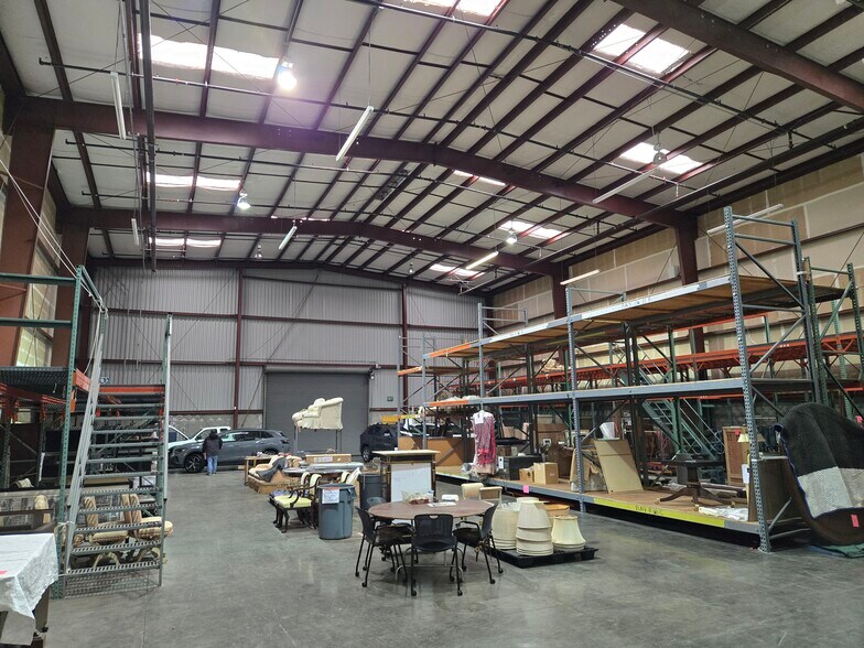 More Photos Of 538 6th St, San Francisco Flex For Lease