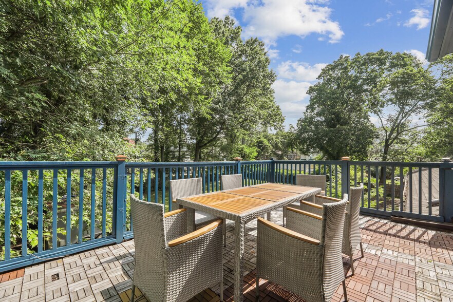 More Photos Of 35 Belden Pl, Montclair Loft Creative Space For Sale