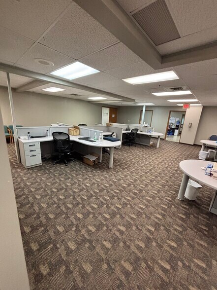 More Photos Of 456 Fulton St, Peoria Office For Sale