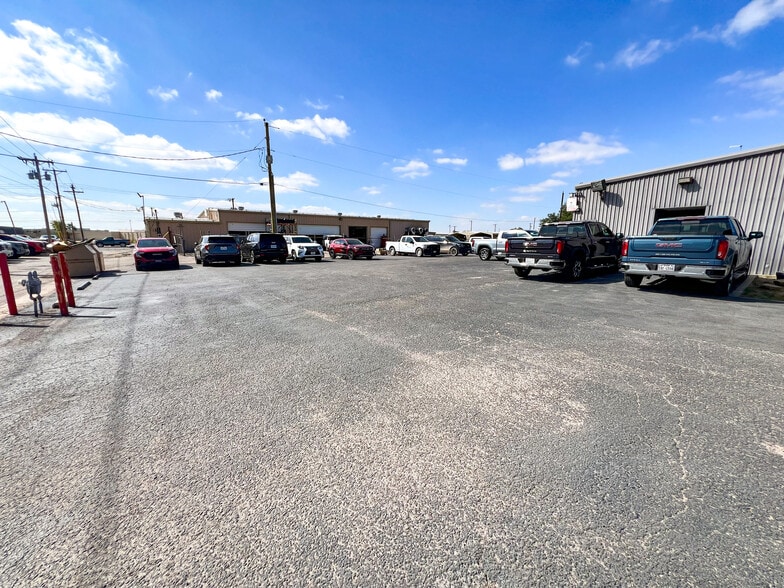 More Photos Of 3205 W Wall St, Midland Auto Dealership For Sale