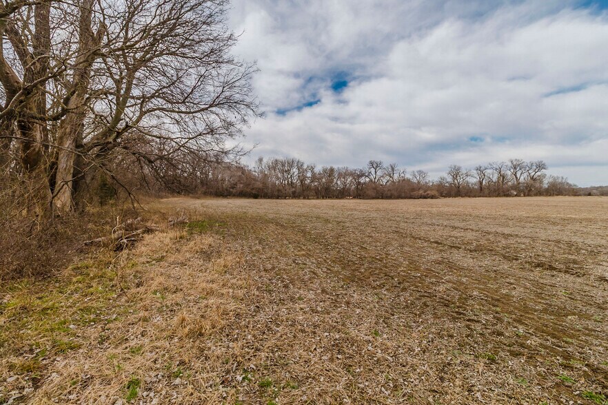 More Photos Of 79+/- Acres on 272nd Rd. Rd @ 41st Rd, Arkansas City Land For Sale