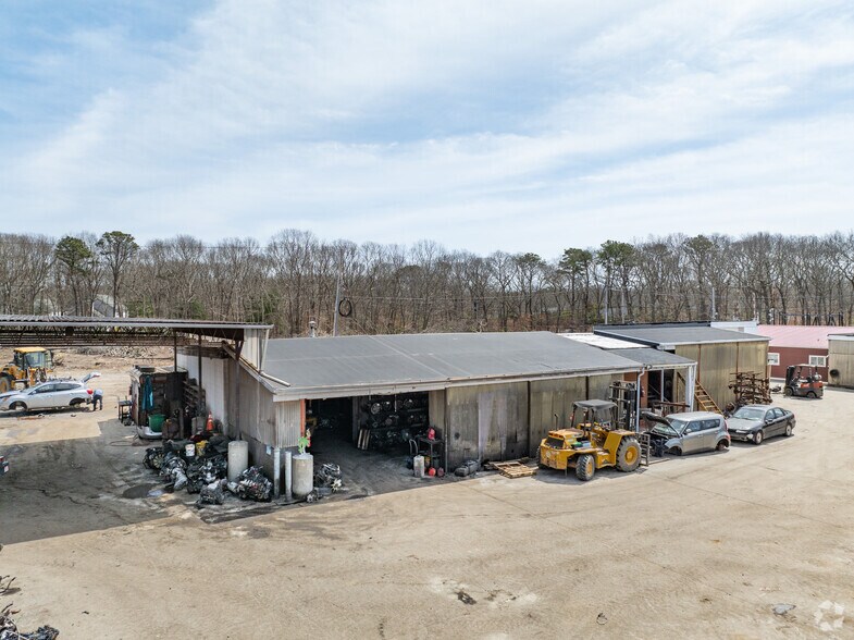 More Photos Of 196 Jagger Path, Speonk Warehouse For Sale