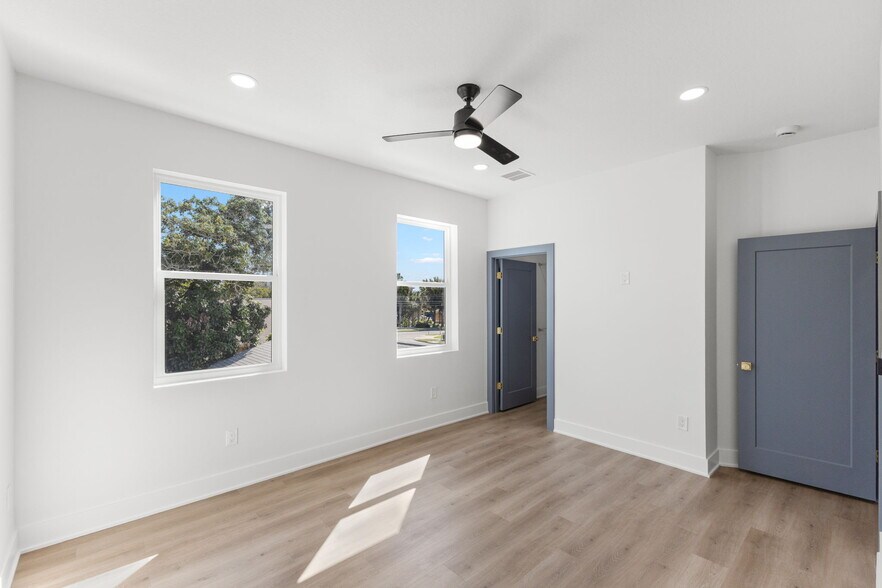 More Photos Of 2525 13th Ave N, Saint Petersburg Multifamily For Sale