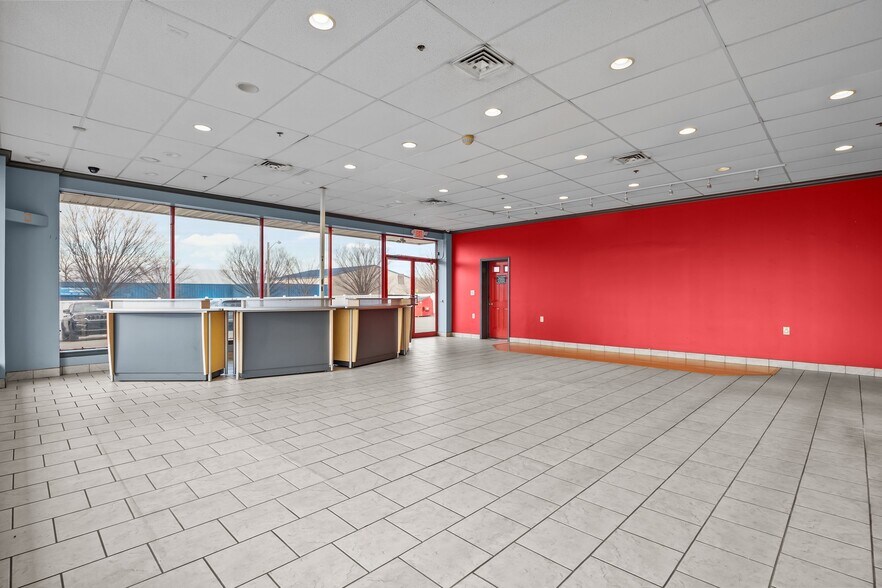 More Photos Of 1010 Spruce St, Lawrenceville Warehouse For Sale