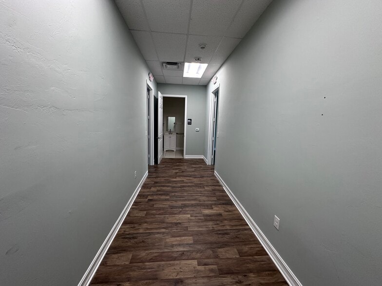 More Photos Of 3845 Beck Blvd, Naples Office Residential For Lease