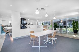 Primary Photo Of 1 Esplanade Miriam Makeba, Villeurbanne Office For Lease