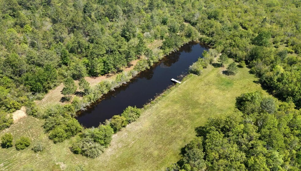 More Photos Of 3524 Garcon Point Rd, Milton Warehouse For Sale