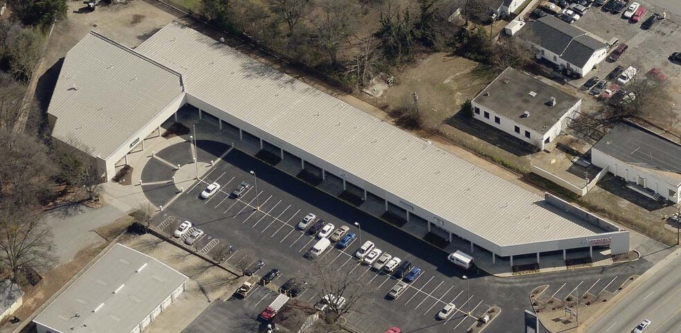 More Photos Of 1607 Laurens Rd, Greenville Unknown For Lease