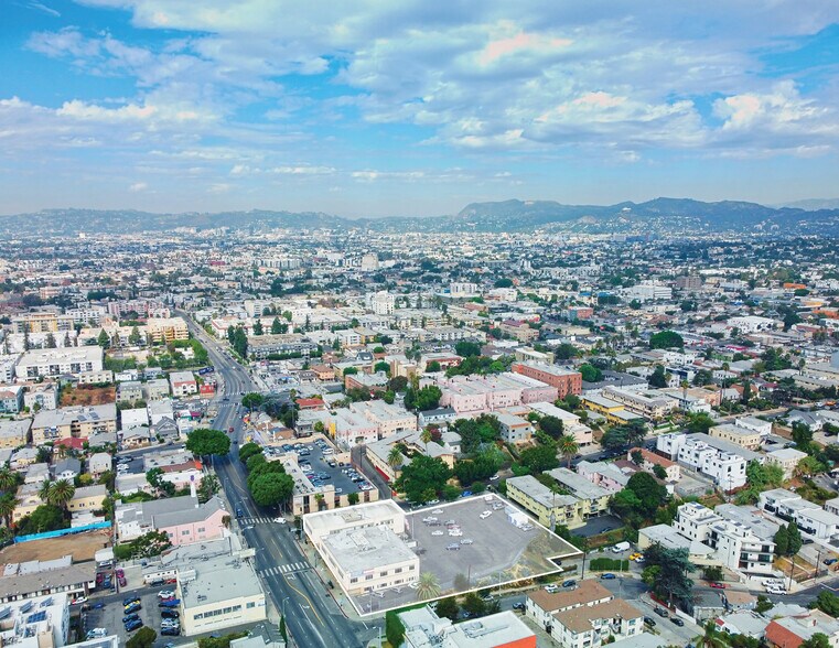 More Photos Of 2501 W 3rd St, Los Angeles Office Residential For Sale