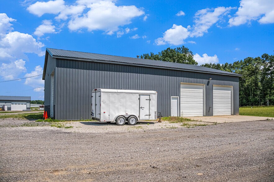 More Photos Of 9486 S Meridian Rd, Clarklake Light Manufacturing For Sale