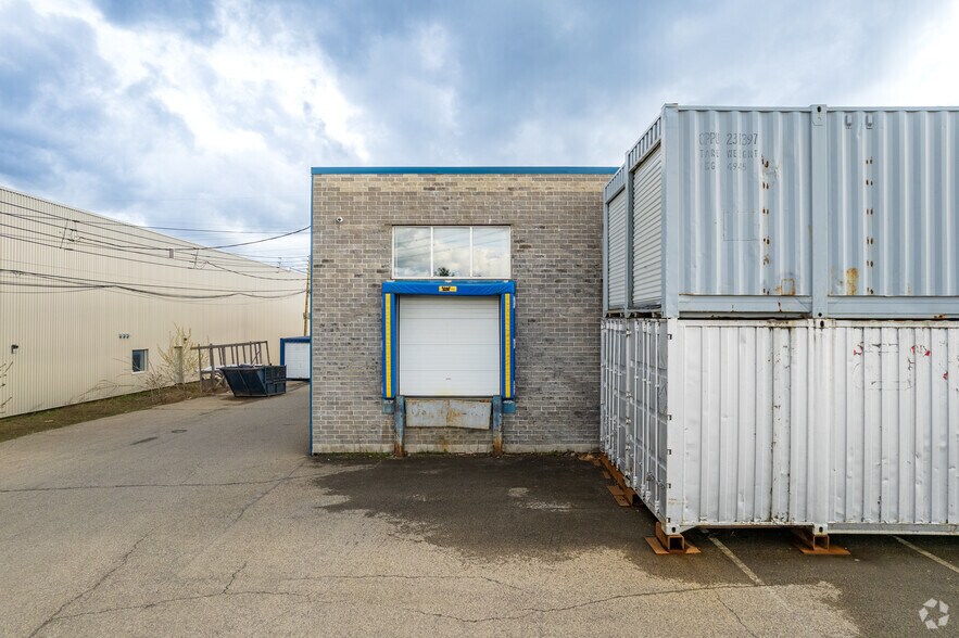 More Photos Of 2315 Boul Des Entreprises, Terrebonne Industrial For Sale