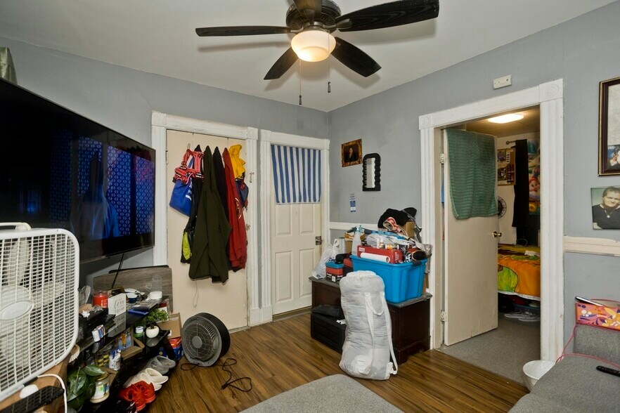 More Photos Of 95 School St, Chicopee Apartments For Sale