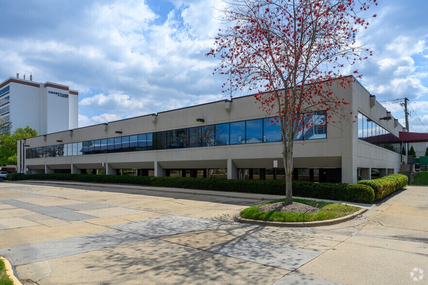 More Photos Of 2730 Eisenhower Ave, Alexandria Schools For Lease