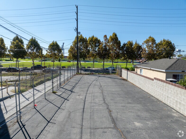 More Photos Of 314 N Wilmington Blvd & 915 W C St, Wilmington Industrial For Lease