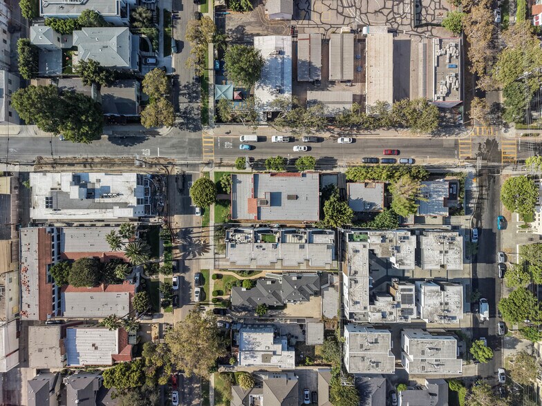 More Photos Of 803 N Detroit St, Los Angeles Apartments For Sale