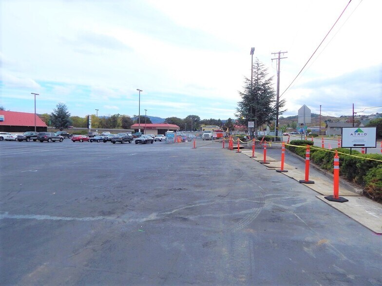 More Photos Of 4635 Carnes Rd, Roseburg Unknown For Lease