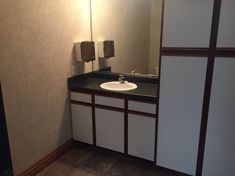 More Photos Of 805 Hillsdowne Rd, Westerville Medical For Sale