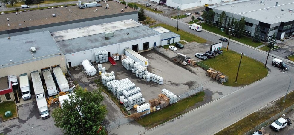 More Photos Of 2720 7th Ave NE, Calgary Warehouse For Sale