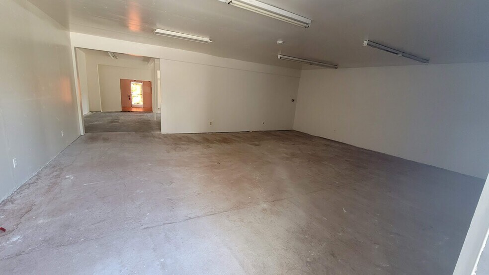 More Photos Of 605 E Valley Blvd, Colton Freestanding For Lease