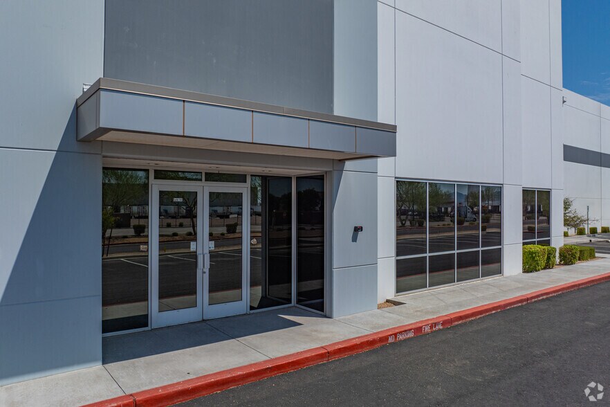 More Photos Of 8701 W Jefferson St, Tolleson Unknown For Lease