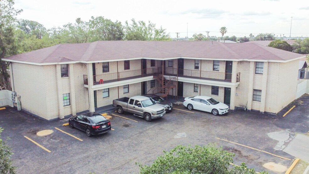 More Photos Of 3801 Juarez Ave, Laredo Apartments For Sale
