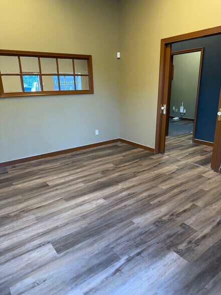 More Photos Of 3401 6th Ave, Tacoma Unknown For Lease