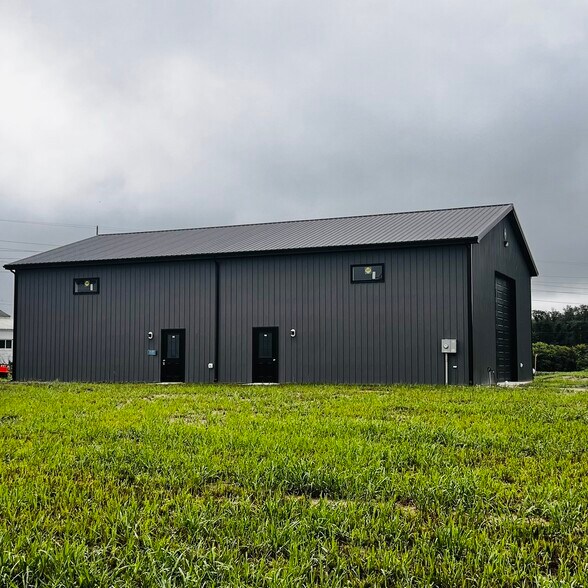 More Photos Of 8509 Palmer Ln, Bridgeville Warehouse For Lease