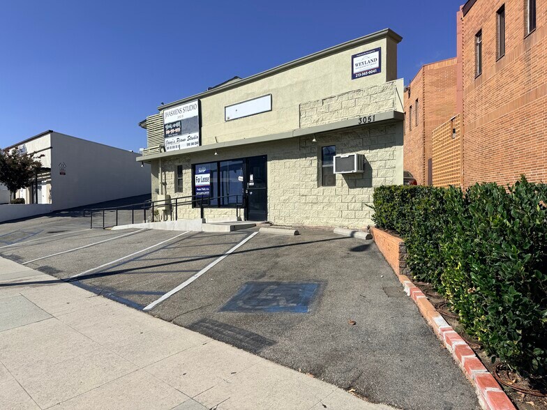 More Photos Of 3051 Foothill Blvd, La Crescenta Apartments For Lease