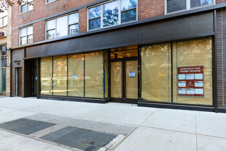 More Photos Of 7 W 14th St, New York Apartments For Lease