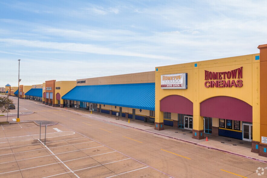 More Photos Of 301 Tanger Dr, Terrell Unknown For Lease