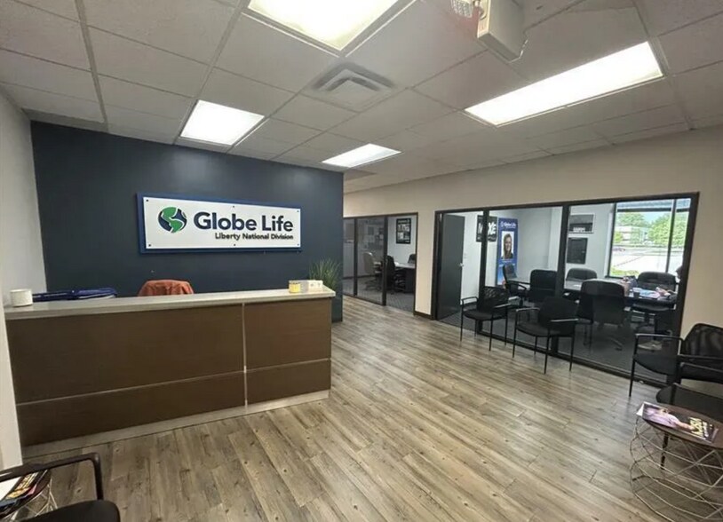 More Photos Of 9011 N Meridian St, Indianapolis Office For Lease