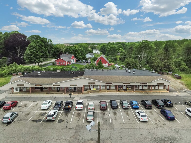 More Photos Of 41-61 Main St, Hebron Restaurant For Lease