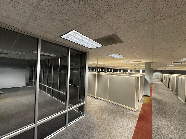 More Photos Of 1628 Browning Rd, Columbia Loft Creative Space For Lease