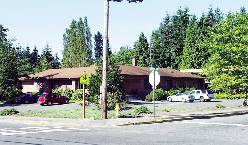 More Photos Of 6016-6026 204th St SW, Lynnwood Flex For Lease