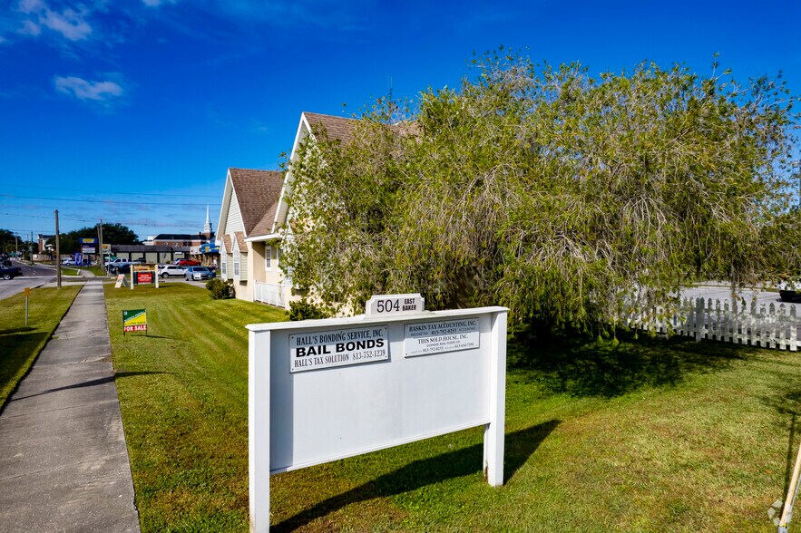 More Photos Of 504 E Baker St, Plant City Office For Lease