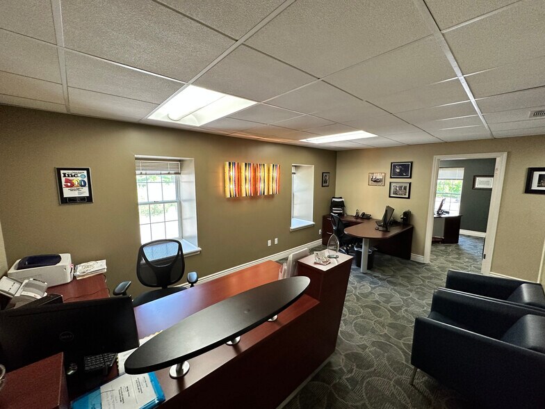 More Photos Of 1106 Ohio River Blvd, Sewickley Office For Sale