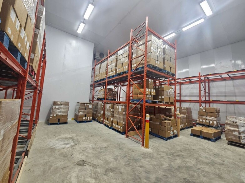 More Photos Of 68 Leek Cres, Richmond Hill Manufacturing For Lease