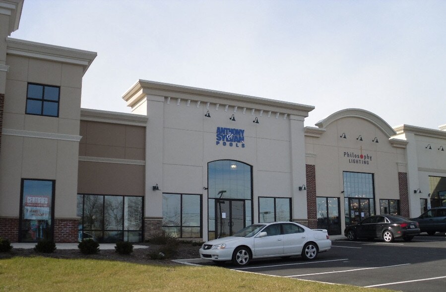 1572 Wilmington Pike, West Chester, PA 19382 Retail For