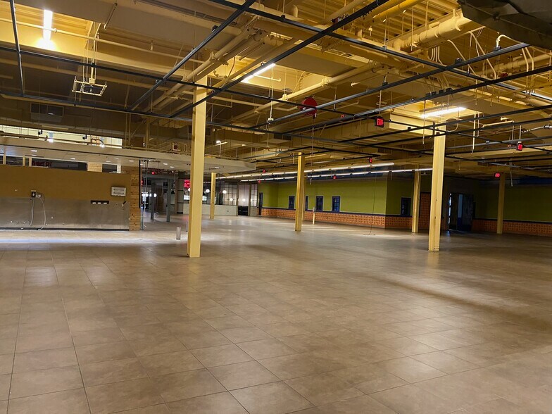More Photos Of 1245 Worcester St, Natick General Retail For Lease