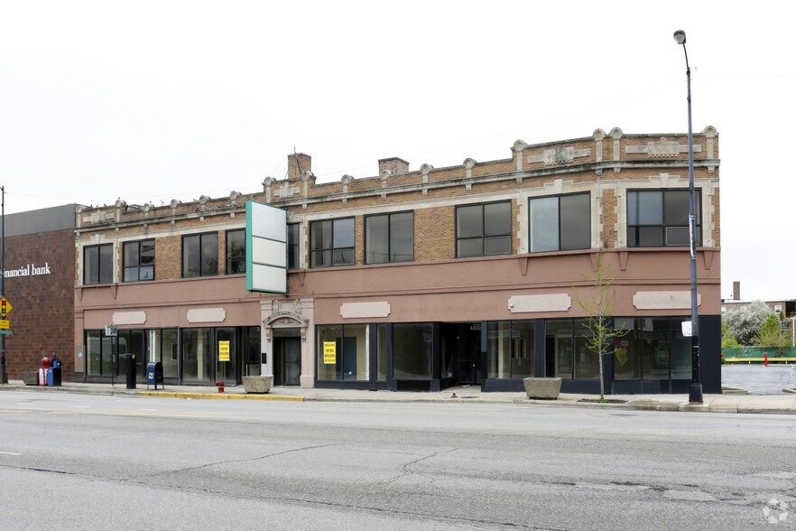 More Photos Of 4810-4820 N Western Ave, Chicago Office For Sale