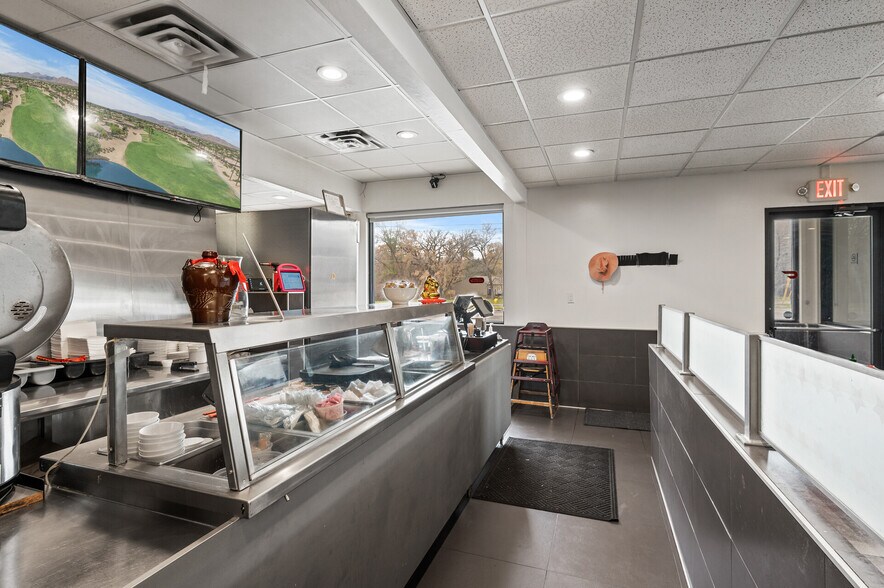 More Photos Of 7429 E River Rd, Fridley Restaurant For Sale