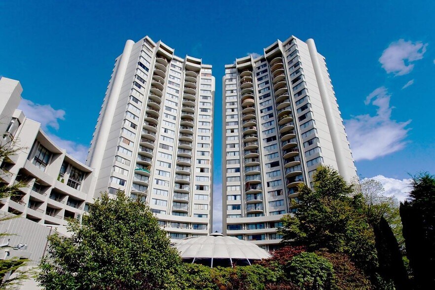 More Photos Of 1959-1999 Marine Dr, North Vancouver Apartments For Lease