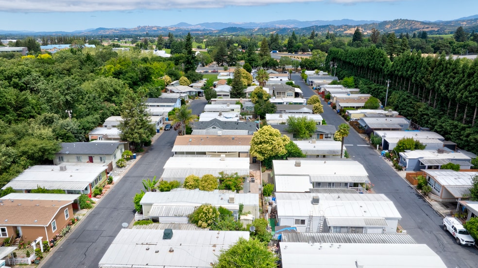 More Photos Of 5250 Whispering Creek Dr, Santa Rosa Manufactured Housing Mobile Home Park For Sale