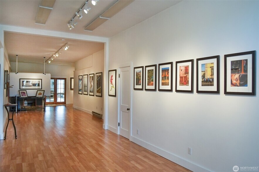 More Photos Of 112 1st Ave S, Ilwaco Storefront For Sale