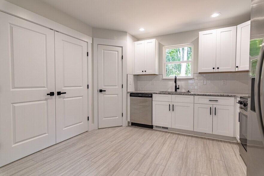 More Photos Of , Anderson Multifamily For Sale