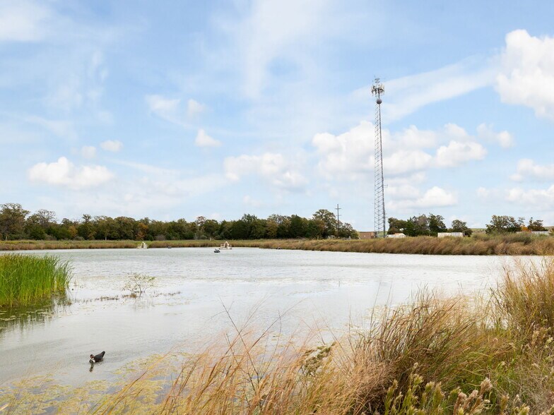 More Photos Of 7207 W FM 696, Elgin Industrial For Sale