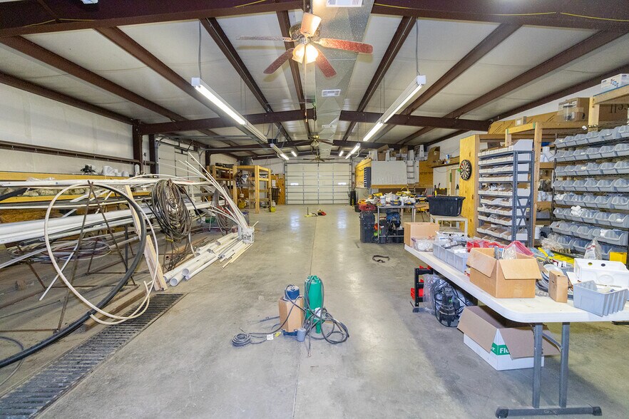 More Photos Of 1919 W Central Ave, El Dorado Warehouse For Lease