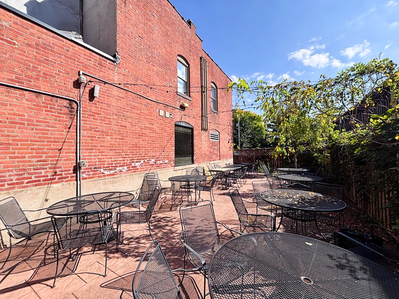 More Photos Of 660-662 N High St, Columbus Storefront Retail Residential For Lease