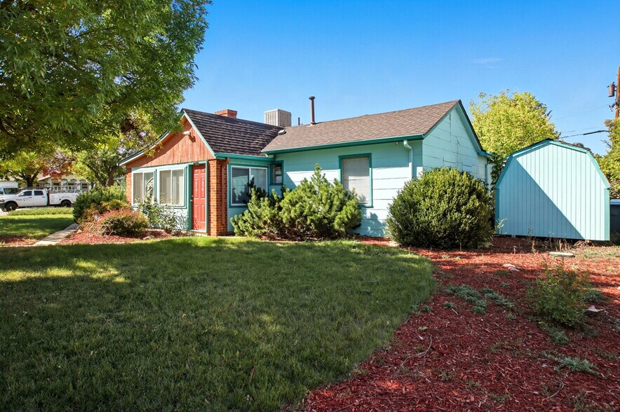 More Photos Of 1345 Kipling St, Lakewood Office For Sale